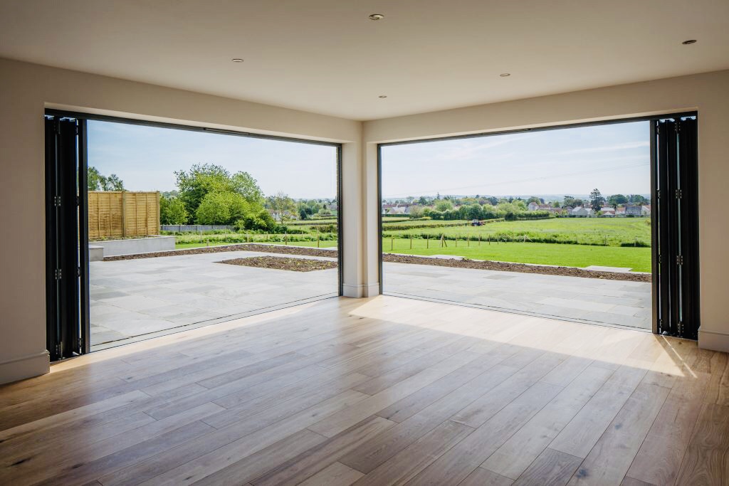 Aluminium bifolds